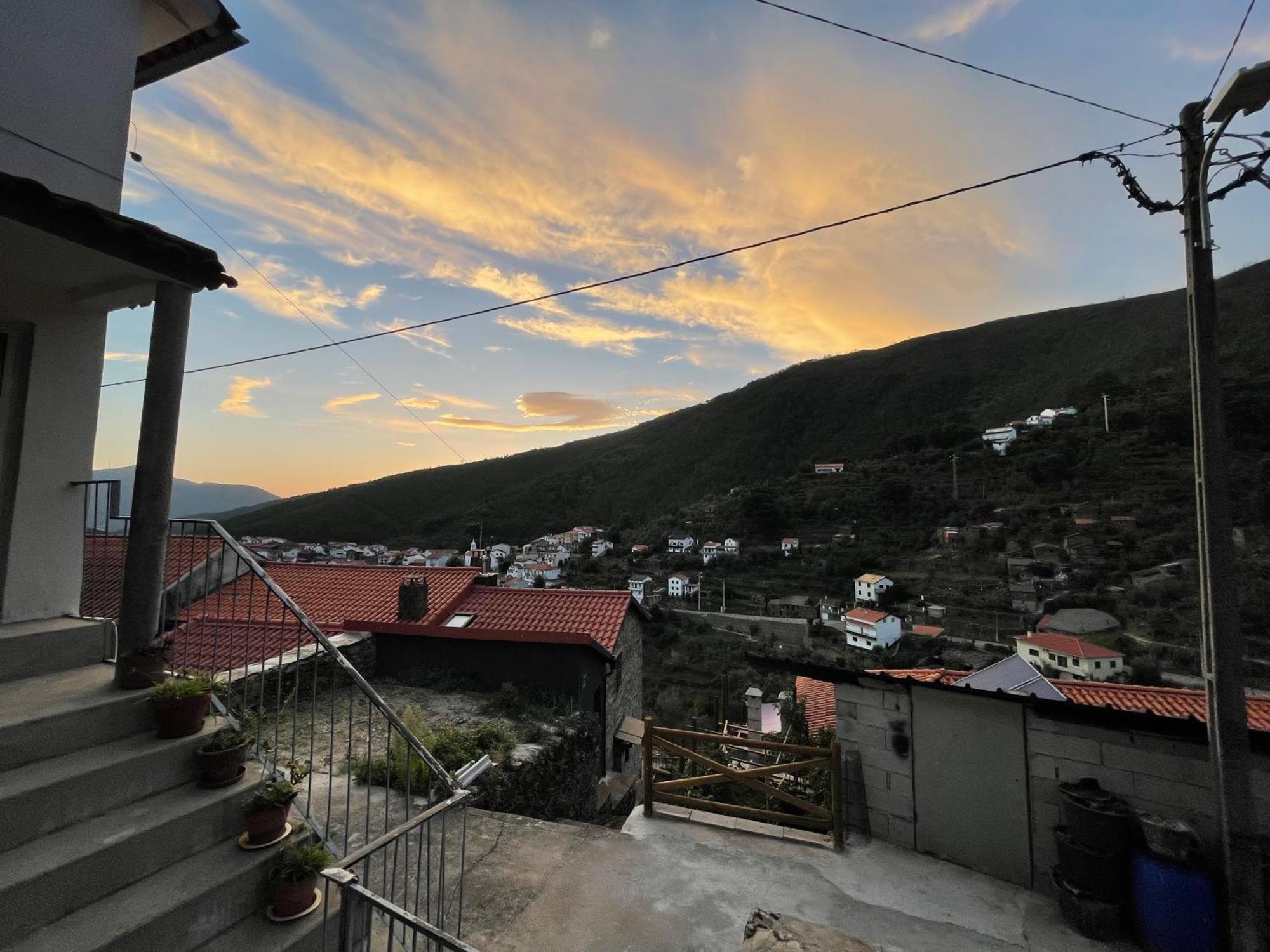 Abrigo Do Outeiro - Serra Da Estrela Cabeça Exterior foto